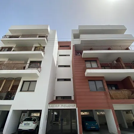 아파트 Paradise Homes 1